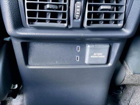 Used 2025 Toyota 4Runner Limited AWD/4WD image 32