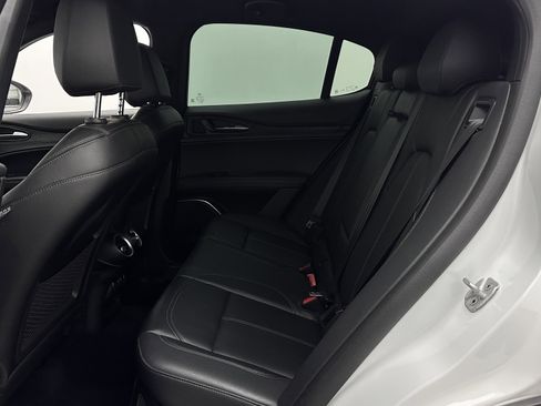 Used 2023 Alfa Romeo Stelvio Sprint RWD image 26
