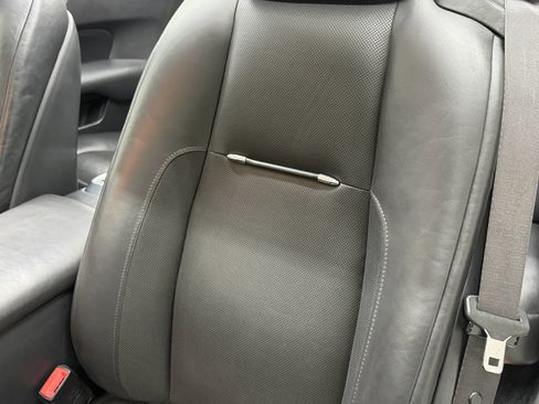 Used 2017 Rolls-Royce Dawn RWD image 26