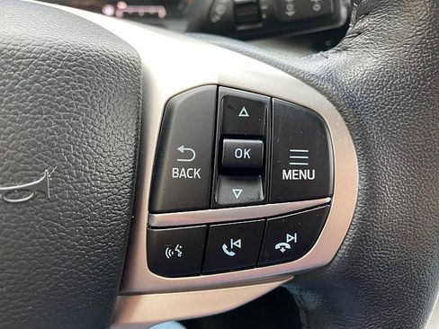 Certified 2022 Ford Explorer XLT w/ Equipment Group 202A image 19