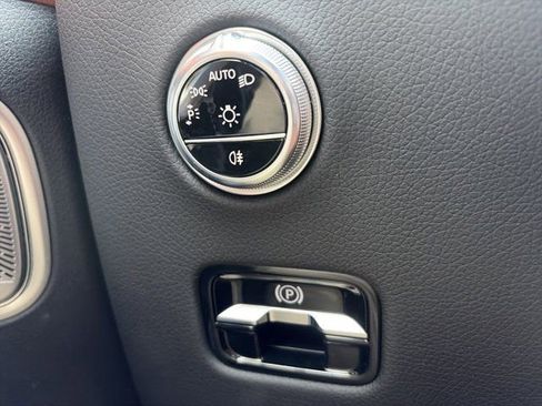 Used 2023 Mercedes-Benz GLC 300 image 19