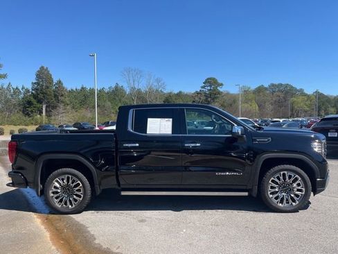 Used 2025 GMC Sierra 1500 Denali Ultimate AWD/4WD image 4