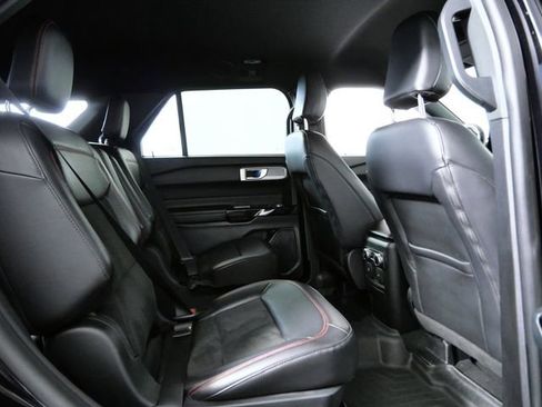 Used 2023 Ford Explorer ST-Line w/ Class IV Trailer Tow Package image 12