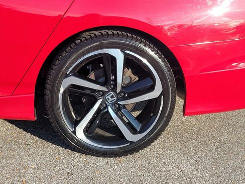 Used 2019 Honda Accord Sport image 16