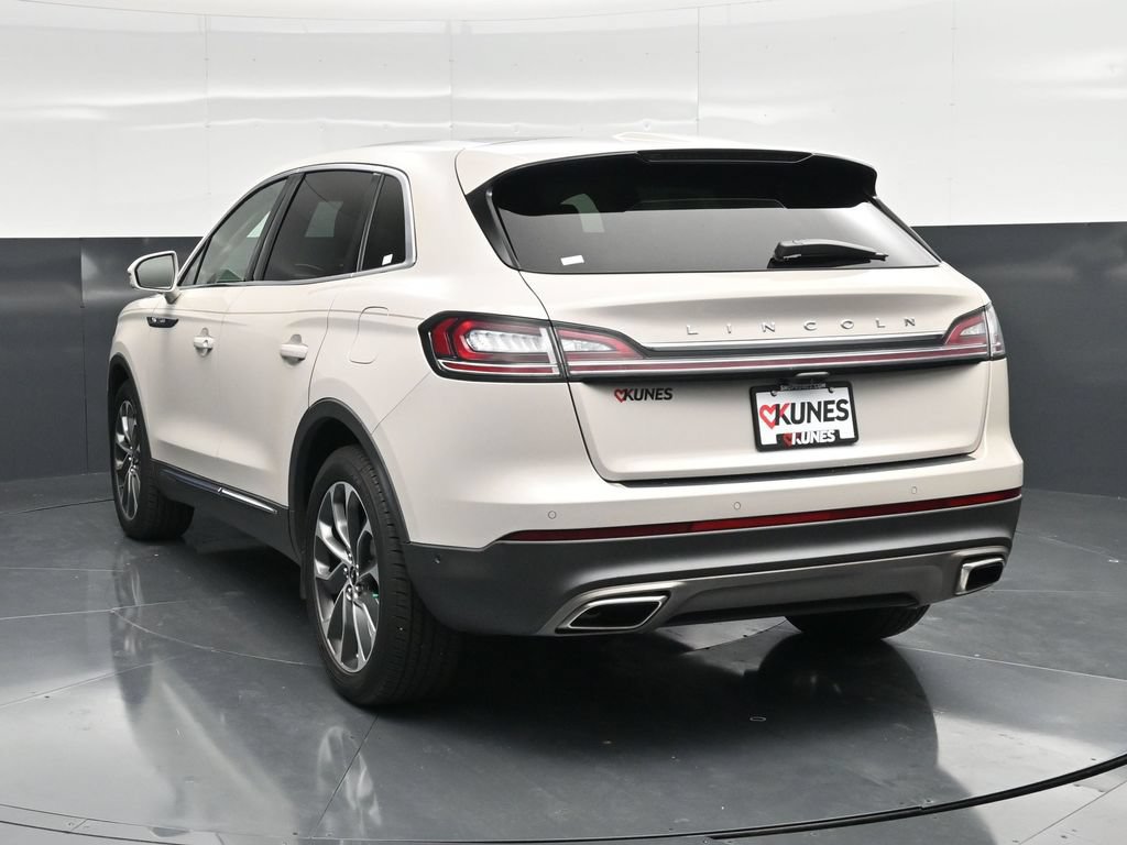 Used 2022 Lincoln Nautilus Reserve w/ Equipment Group 201A FWD image 11