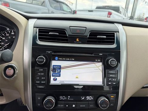 Used 2015 Nissan Altima 2.5 SL w/ Technology Package image 22