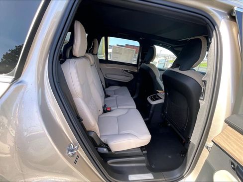 New 2026 Volvo XC90 T8 Plus w/ Protection Package Premier image 27