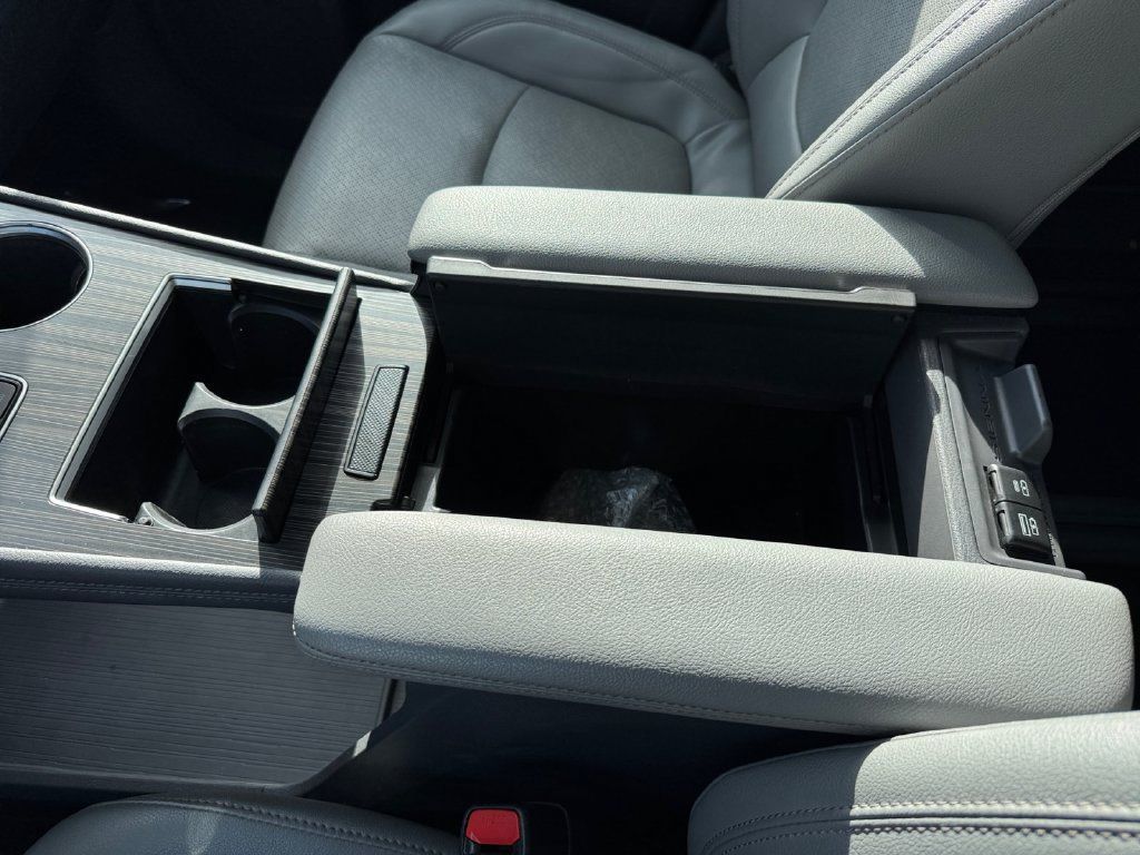 Certified 2023 Toyota Sienna Limited AWD/4WD image 29