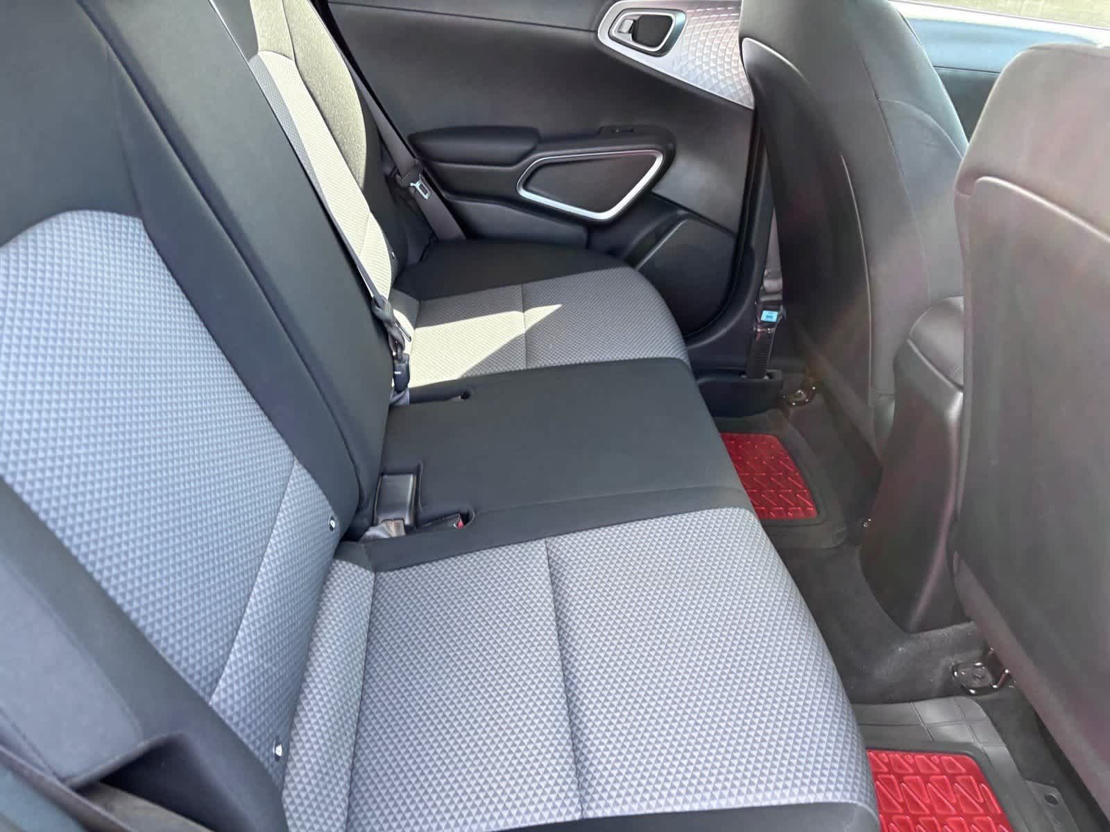 Used 2022 Kia Soul LX FWD image 11