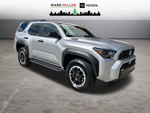 Certified 2025 Toyota 4Runner TRD Off-Road AWD/4WD image 8