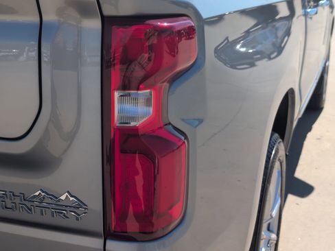 Certified 2025 Chevrolet Silverado 1500 High Country w/ High Country Premium Package image 12