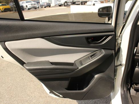 Used 2019 Subaru Crosstrek 2.0i Premium w/ Popular Package #3 image 17