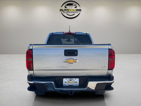 Used 2016 Chevrolet Colorado LT w/ LT Convenience Package image 5