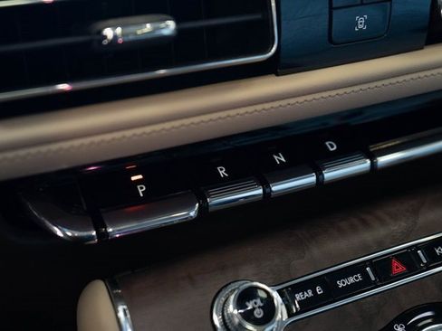 Used 2023 Lincoln Aviator Reserve w/ Equipment Group 201A image 32