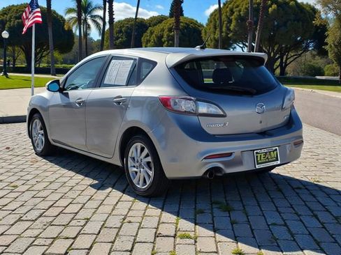 Used 2013 MAZDA MAZDA3 i Grand Touring w/ Tech Pkg image 5