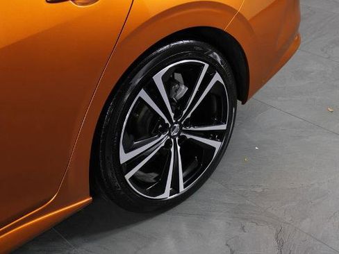 Certified 2021 Nissan Sentra SR w/ SR Premium Package image 12