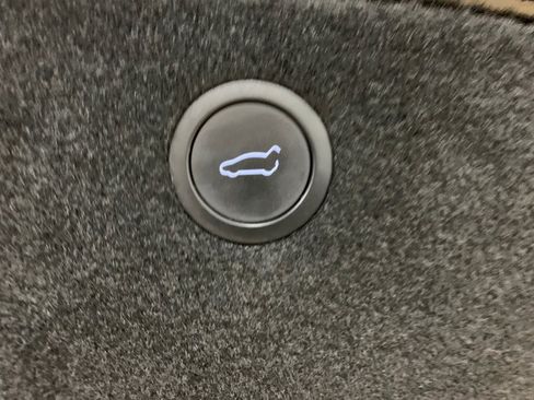 Used 2023 Tesla Model X AWD/4WD image 51