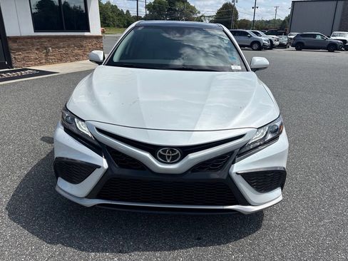 Used 2021 Toyota Camry XSE FWD image 10