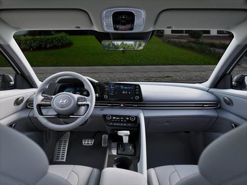 New 2026 Hyundai Elantra SEL Sport image 11