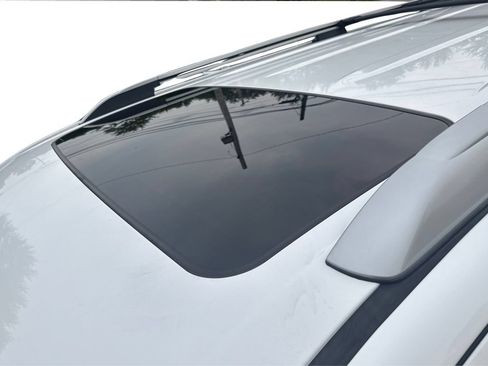 Used 2019 Toyota Sequoia SR5 AWD/4WD image 11