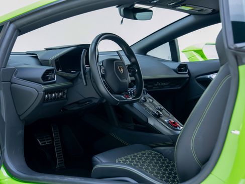 Used 2019 Lamborghini Huracan LP 580-2 RWD image 48