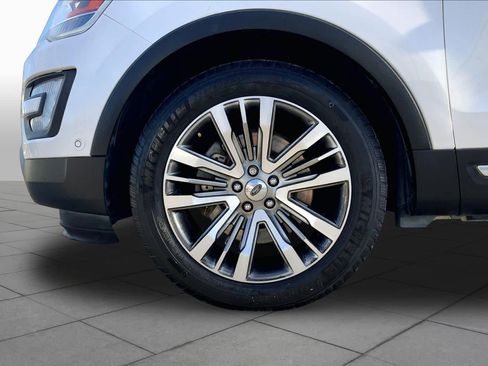Used 2017 Ford Explorer Platinum AWD/4WD image 11