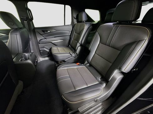 Certified 2025 Chevrolet Traverse High Country w/ LPO, Floor Liner Package image 24