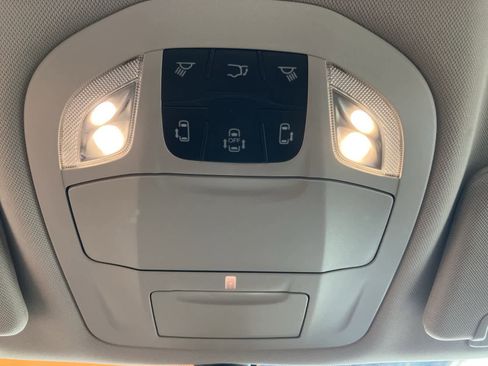 Used 2024 Chrysler Voyager LX image 22