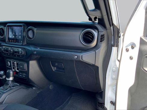 Used 2023 Jeep Gladiator Sport AWD/4WD image 18