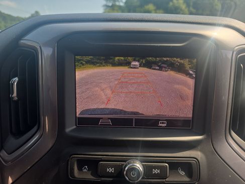 Used 2025 Chevrolet Silverado 1500 Custom Trail Boss AWD/4WD image 19