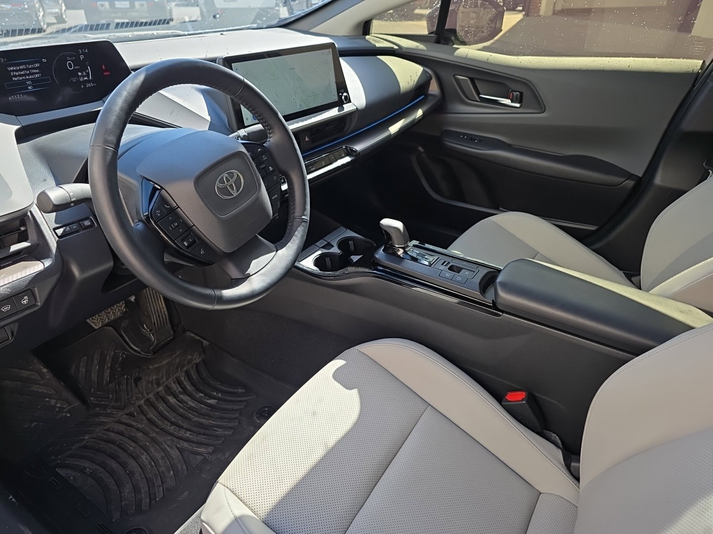 Used 2024 Toyota Prius XLE AWD/4WD image 6