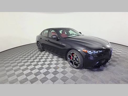 New 2026 Alfa Romeo Giulia w/ Driving Assist Package RWD image 21