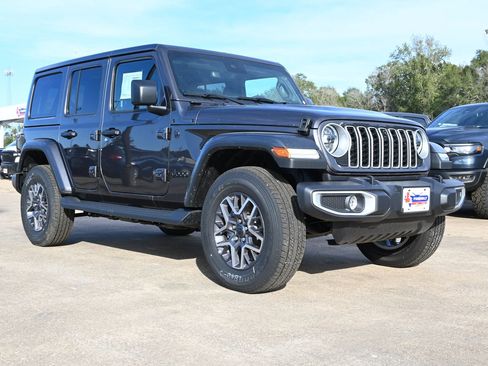 New 2025 Jeep Wrangler Sahara image 5