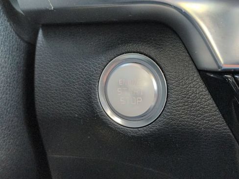 Used 2022 Kia Telluride S FWD image 19