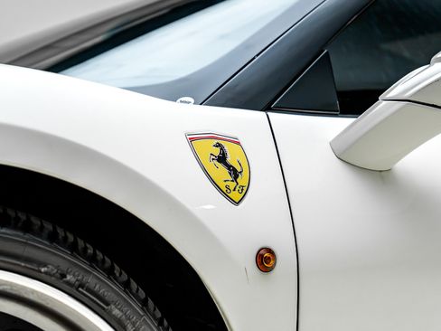 Used 2017 Ferrari 488 Spider RWD image 25