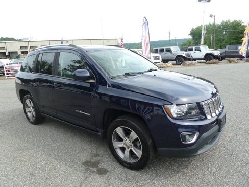 Used 2016 Jeep Compass High Altitude AWD/4WD image 3