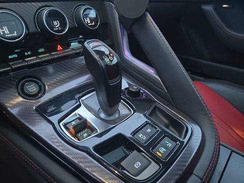Used 2015 Jaguar F-TYPE R image 24
