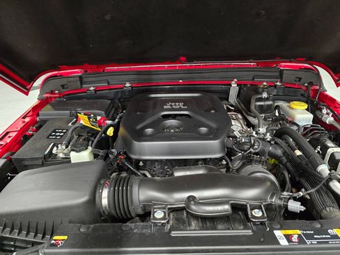 Used 2021 Jeep Wrangler Unlimited Sport AWD/4WD image 13
