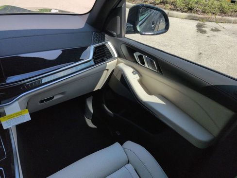 New 2026 BMW X5 xDrive40i w/ Executive Package AWD/4WD image 17
