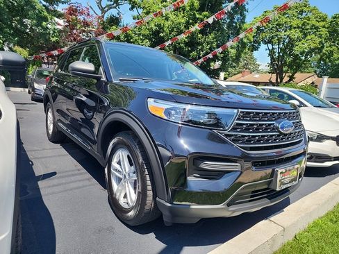 Used 2021 Ford Explorer XLT AWD/4WD image 4