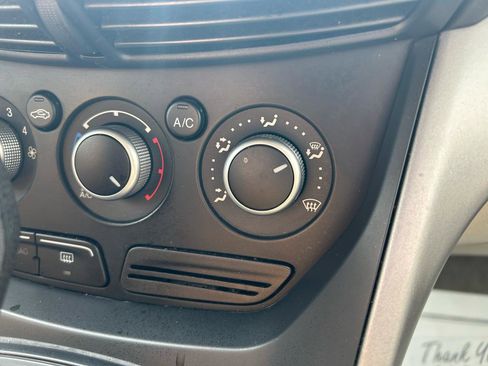 Used 2014 Ford Escape SE image 26