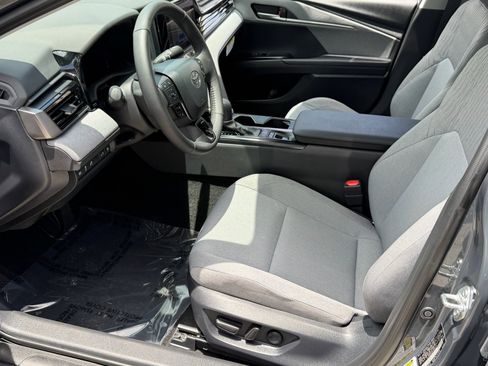 Used 2026 Toyota Camry LE w/ Convenience Package FWD image 11