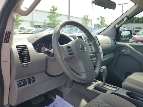 Used 2016 Nissan Frontier SV RWD image 20