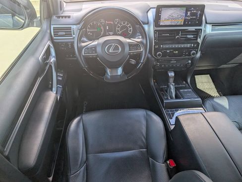 Used 2023 Lexus GX 460 Luxury w/ Sport Design Package AWD/4WD image 3