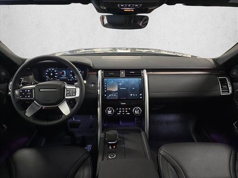 New 2026 Land Rover Discovery S AWD/4WD image 9