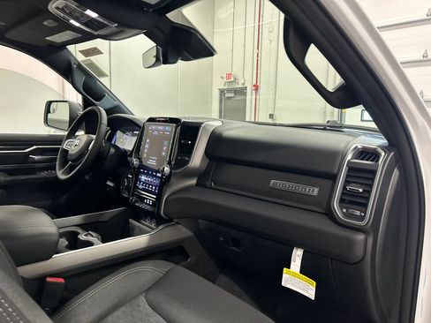 New 2026 RAM 1500 Big Horn AWD/4WD image 33