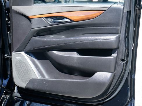 Used 2019 Cadillac Escalade Premium Luxury RWD image 52