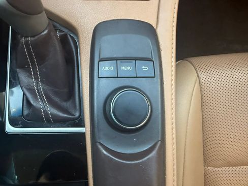 Used 2016 Lexus ES 350 w/ Premium Package w/Wood Trim FWD image 30