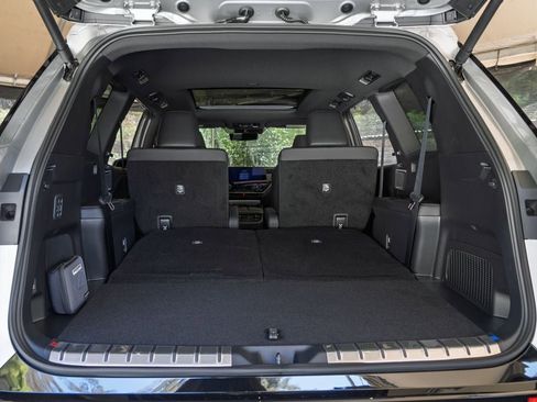 New 2026 Lexus TX 500h AWD image 13
