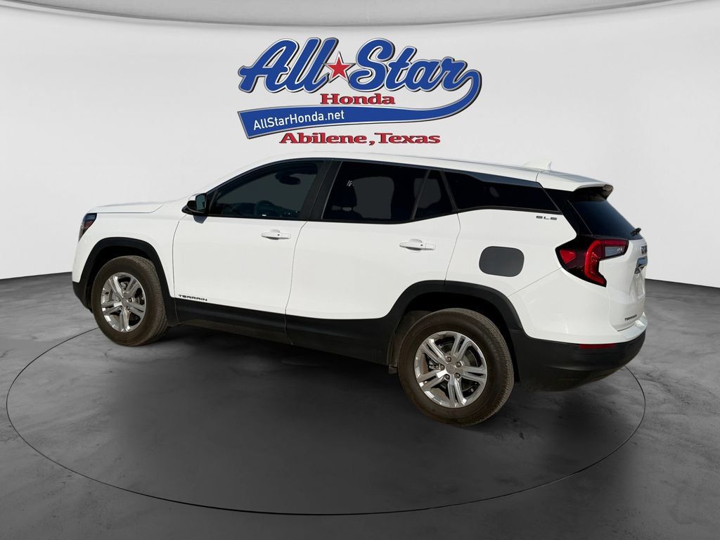 Used 2024 GMC Terrain SLE AWD/4WD image 7